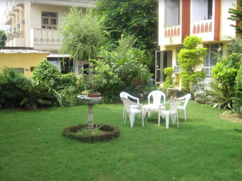 Aravali Clarks Inn Alwar Exterior photo