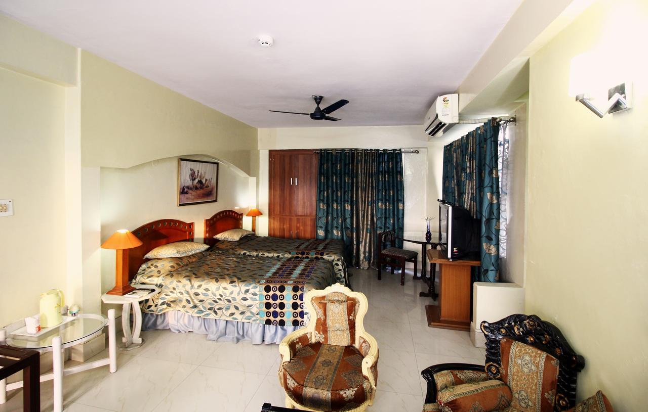Aravali Clarks Inn Alwar Exterior photo
